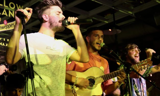 El Duende Callejero contagia su buen rollo en Yellow Plans