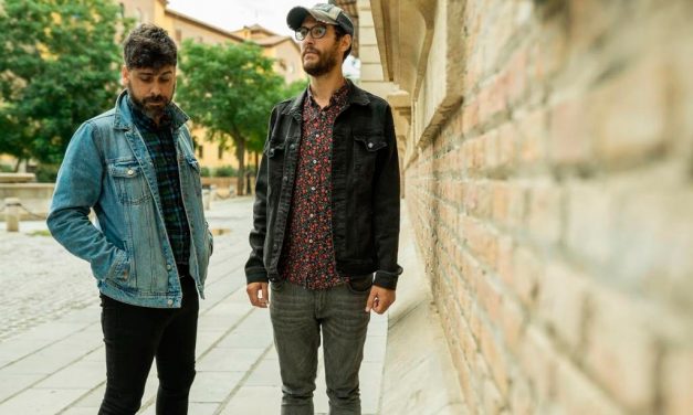 ‘Bailando’ y ‘Sexo Tántrico’, dos avances del nuevo disco de Toulouse