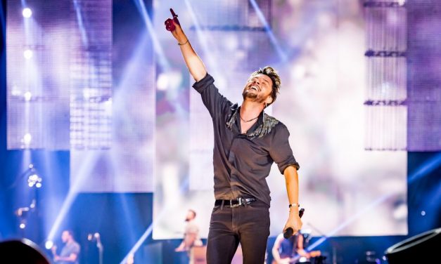 Manuel Carrasco arrasa en Sevilla y vende más de 70.000 entradas en 3 horas