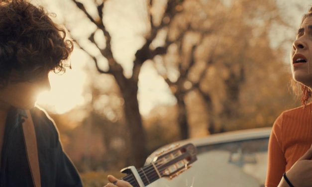 Guitarricadelafuente, Silvana Estrada y una versión muy especial de «Guantanamera»