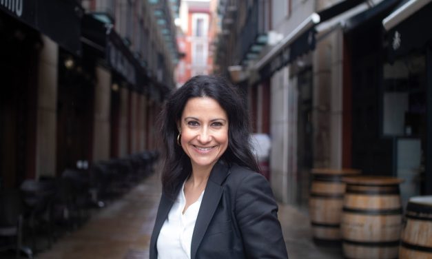 ENTREVISTA | Sylvia Herrero: «Tenía más tramas de las que podían abarcarse en un libro»