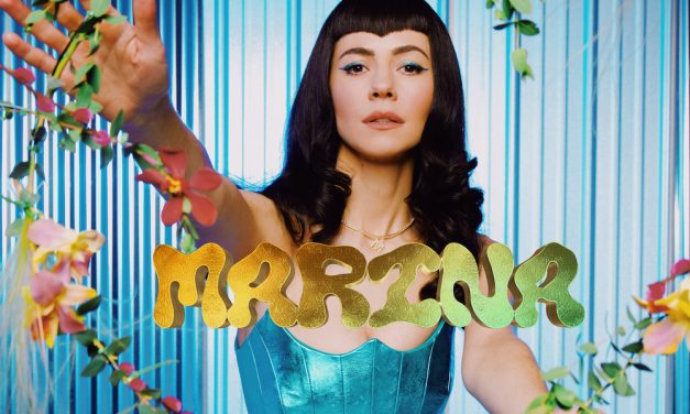 Marina recuerda que «no estás aquí para conformarte»
