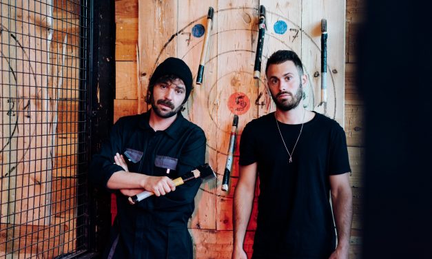 Arnau Griso reluce su sarcasmo con el nuevo single ‘Del Uno al Diez’