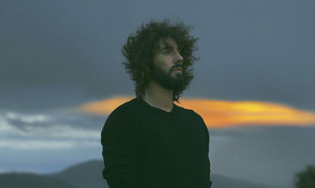 Mikel Izal presenta ‘La Fe’, su primer single en solitario