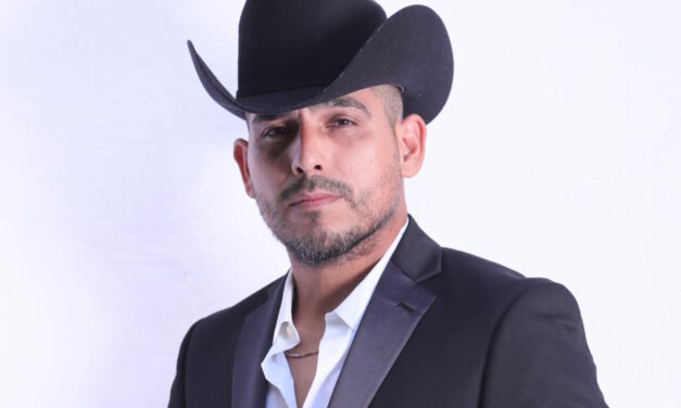 Entrevista | Espinoza Paz: «Me gustaría venir a divertirme y a ser paciente, a tomar las cosas con calma y madurez, aprender y no dudar de que pueda suceder»