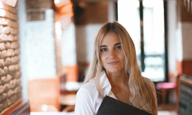Entrevista | Neva: “Estoy muy feliz porque al fin, como artista, estoy recibiendo todo lo que he estado sembrando”