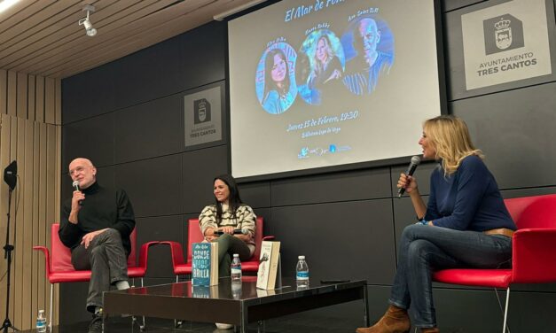 Alice Kellen y Aro Sáinz de la Maza mezclan los colores de sus novelas en el festival ‘Rosa y Negro’