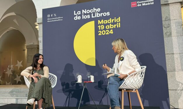 Alice Kellen da hogar a las letras en la madrileña Noche de los Libros