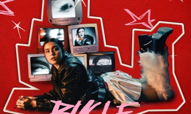 Chiara sorprende y estrena nueva era con ‘Bucle’