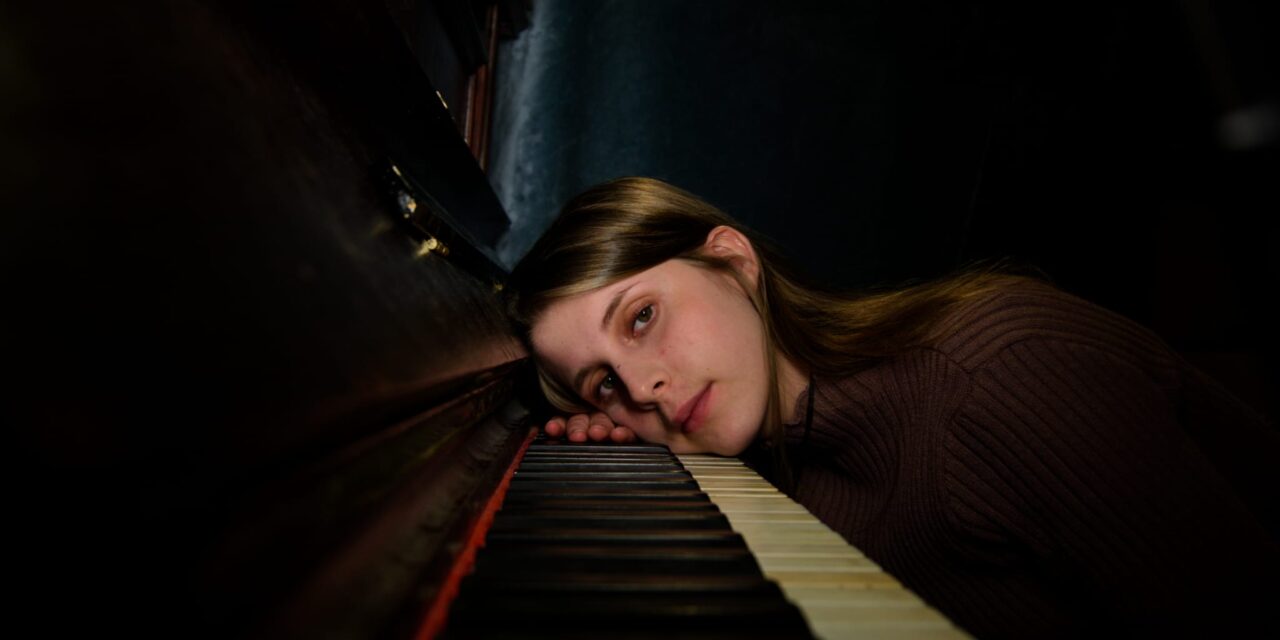 Alerta Emergente | Eva Loma y el ‘pop triste’ que abraza