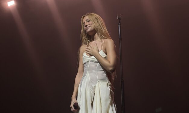 Belén Aguilera hechiza al Movistar Arena