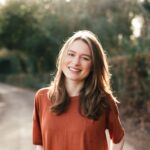 Encuentro con Beth O’Leary sobre ‘A la deriva contigo’: un amor que transforma y conecta