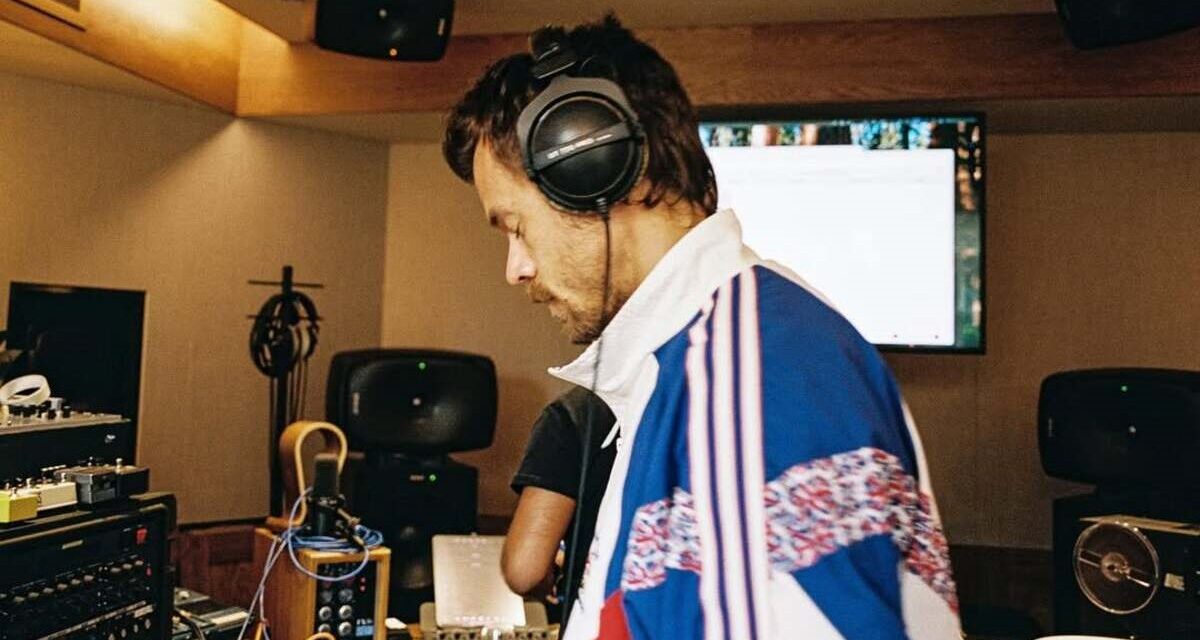 Harry Styles lanza su nuevo disco ‘Kiss All The Time. Disco, Ocasionally’