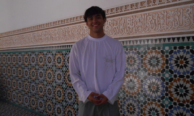 Dudi lanza ‘QUE BIEN ME QUEDAS TÚ’, una declaración de amor y madurez sonora