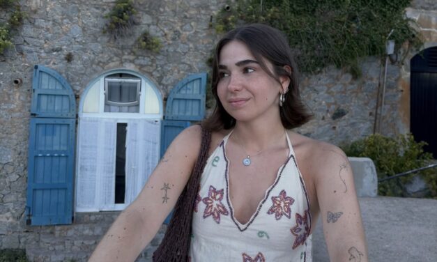 Lara Ferrer y el retrato emocional en su poemario ‘Esplendor natural’